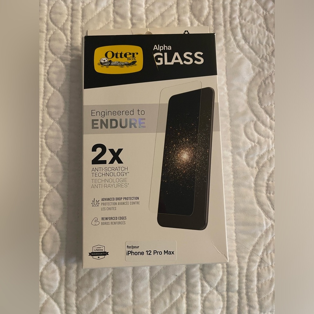 Outter Box Protection Alpha Glass Engineered to Endurance 2x - 12 Pro Max
